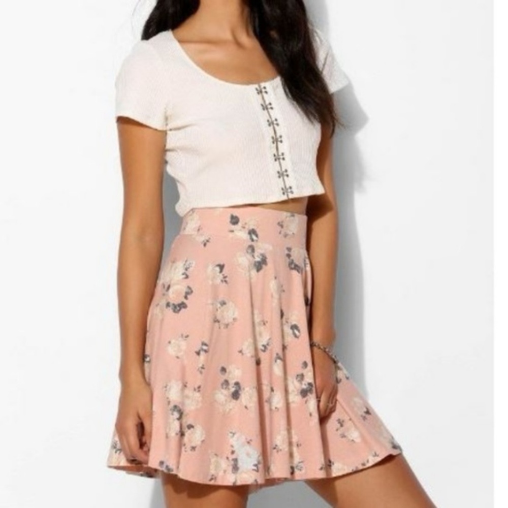 NWT. Pins & Needles Pink/Rose Skater Skirt XS